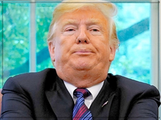 トランプ大統領の顔画像